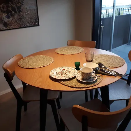 Huoneisto Graniitti
